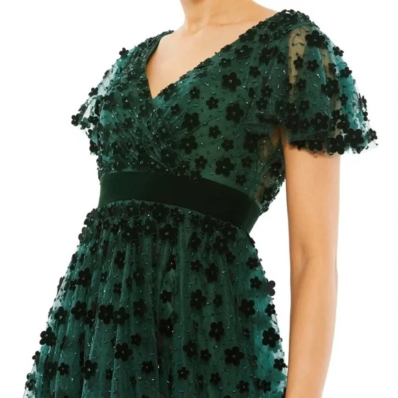 Mac Duggal 67854 NWT EMBELLISHED BUTTERFLY SLEEVE VELVET HEM MIDI DRESS